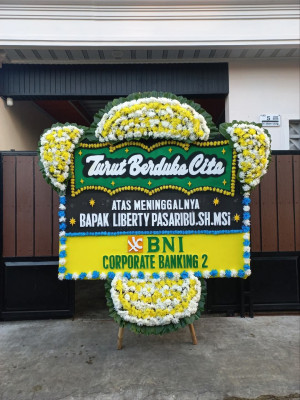 Papan Bunga Duka di Tua Tunu